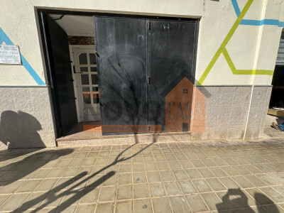 Ref.4599 Local en Silla