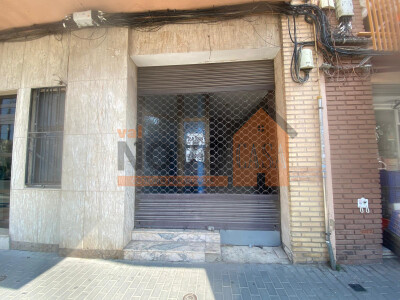 Ref.4747 Local en Silla