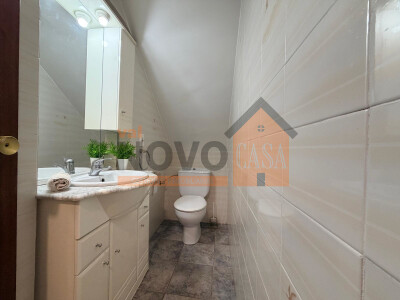Ref.4749 Adosado en Silla