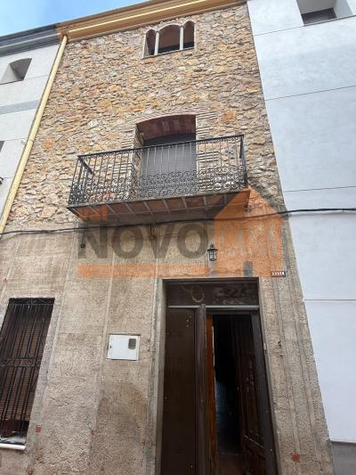 Ref.4799 Casa en Ador