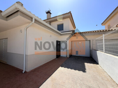 Ref.4750 Chalet en Monserrat