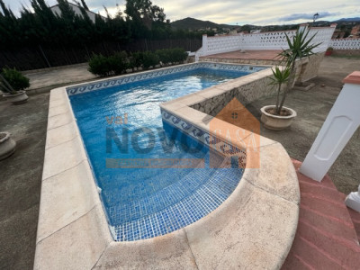 Ref.4374 Chalet en Montroy