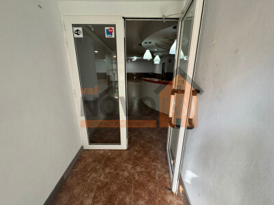 Ref.4599 Local en Silla