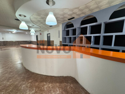 Ref.4599 Local en Silla