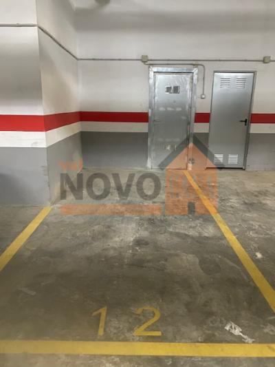 Réf. 4791 Place de parking et débarras à Silla