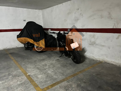 Ref. 4050 Plaza de garaje